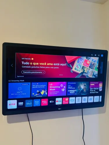 TV LG 32 com controle Smart