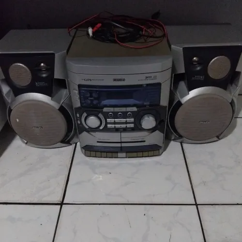 Aparelho de som Philips C270 antigo funciona o rádio em perfeito estado
