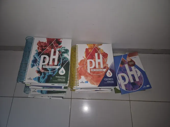 Livros PH/SOMOS pré-vestibular/3? ano