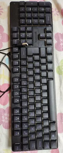 Vendo Teclado membrana redragon gamer RGB 