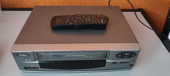 Videocassete Itautec Philco, modelo PVC-HF14CK, de 7 Cabeças (7 Head)