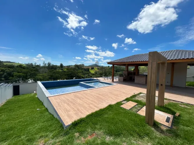 Oportunidade - Casa em Condomínio - Recanto Santa Bárbara - Jambeiro - 3 Dormitórios - 522