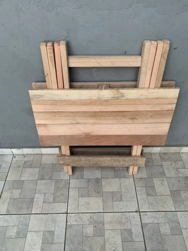 Mesa quadrada dobrável 70x70