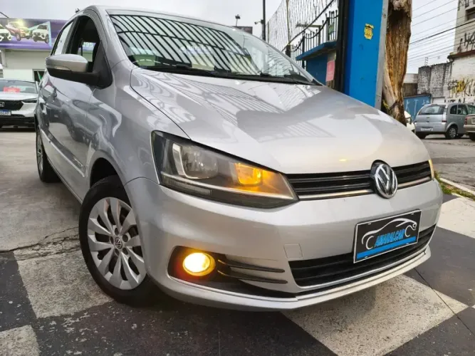 Volkswagen Fox Comfortline 1.0 Flex 8V 5P 2015