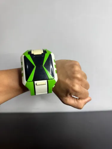 Relogio ben 10 Omniverse