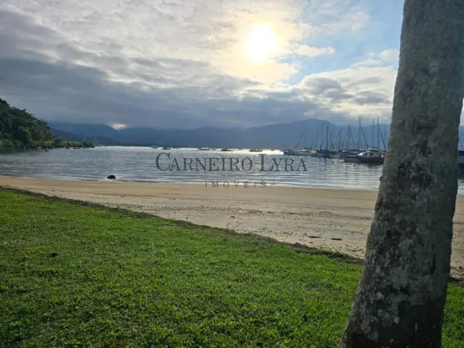 Imperdível! Casa em Condomínio à Venda em Paraty-RJ, no Bairro Boa Vista - 2 quartos, 2 su