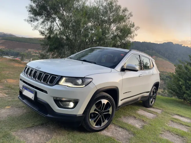 Jeep Compass Longitude 2.0 4X2 Flex 16V Aut. 2017