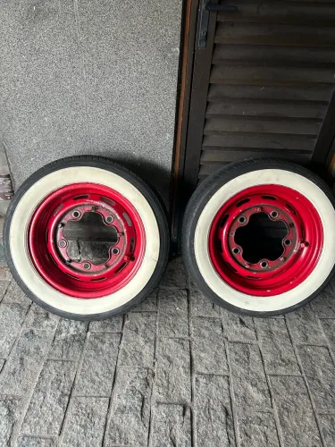 Vendo roda tala 6 Fusca antigo 5 furos