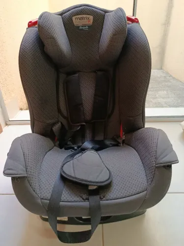 Cadeirinha infantil para carro - (Grupo 2 de 15 a 25KG)