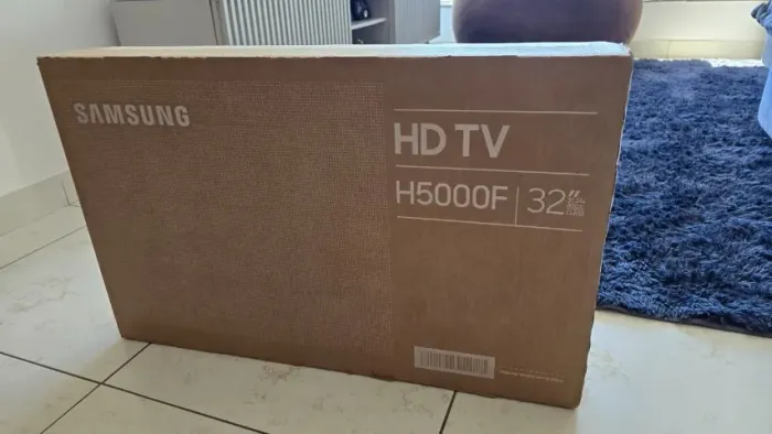 Smart TV Samsung 32" HD Tizen HDR Wi-Fi HDMI Bivolt Preta - Nova e Lacrada!