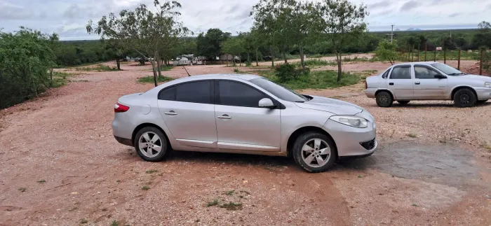 Renault Fluence Sed. Dynamique 2.0 16V Flex Aut. 2012