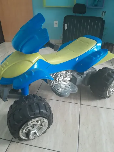 Quadriciclo infantil