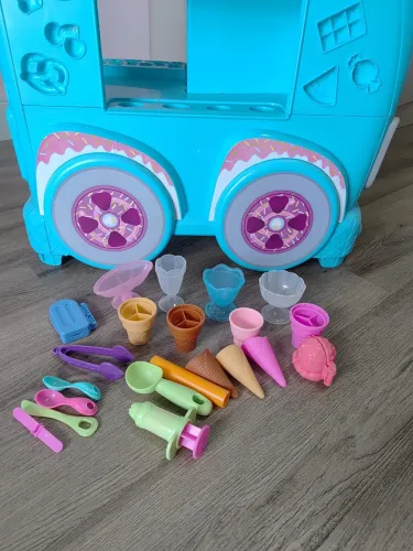 Massinha Play-Doh Super Caminhão de Sorvete