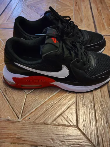 Tênis Nike Air Max excee