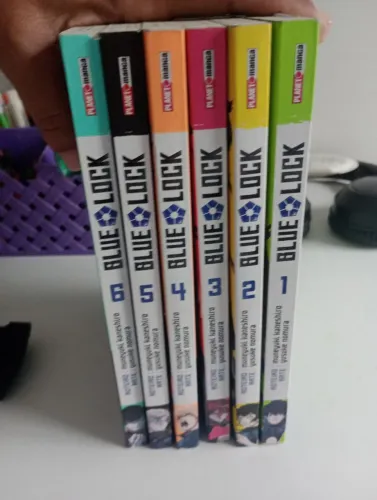 Vendo livros da Coleção BLUE Lock!