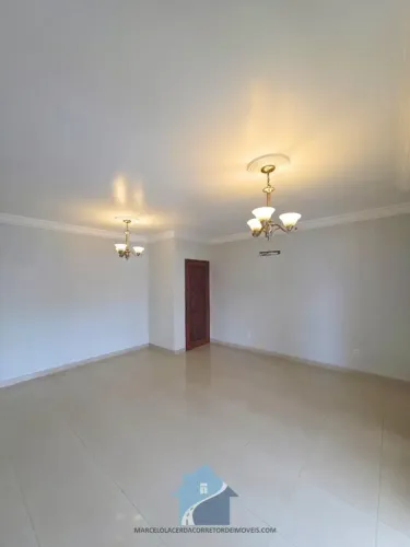 Parque São José do Rio Negro - Adrianópolis 3 qtos sendo1 suíte, 120m2, escasda!!