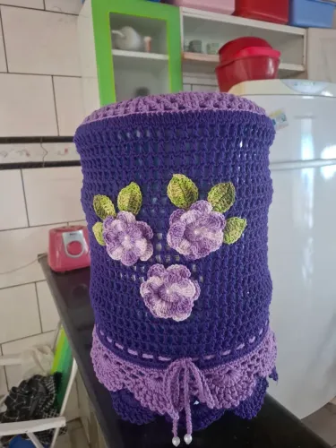 Capas de creche de botijao de gás e galão de água