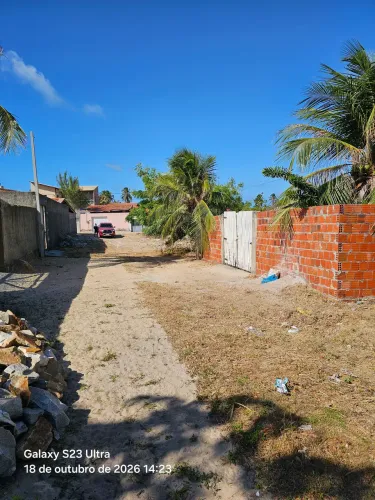 LOTE À 300 METROS DA PRAIA DO BARRO PRETO