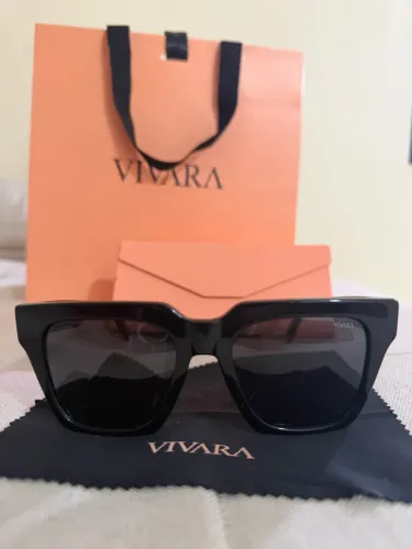 Óculos Vivara original comprado na Vivara do parque shopping, pouco usado