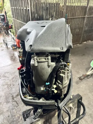 Motor Mercury 175HP 2008 revisado 100%
