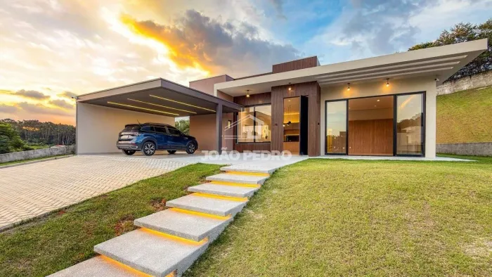 Casa no Chácara Cataguá com 4 Suítes, Área Gourmet, Piscina e Terreno de 2.249m²