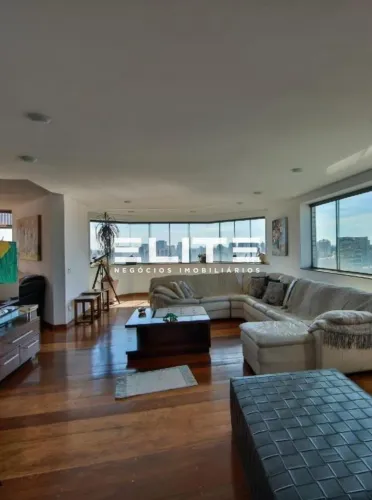 COBERTURA DE ALTO PADRÃO COM 600m² | 4 SUÍTES, PISCINA PRIVATIVA E VISTA PANORÂMICA