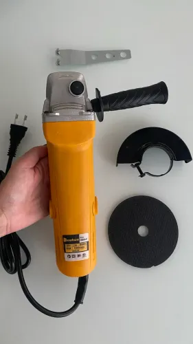 Esmerilhadeira Angular 870w NOVA R$ 150