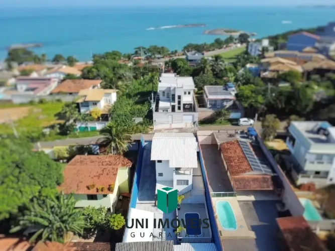 Casa duplex com área de lazer privativa a venda em Setiba, Guarapari -ES.