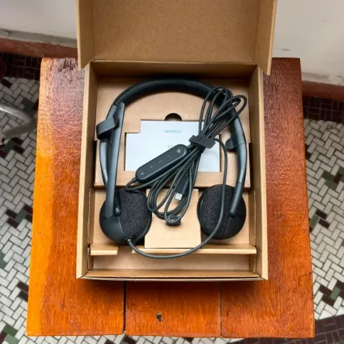 Fone de Ouvido - Headset Dell Pro com fio - WH3024
