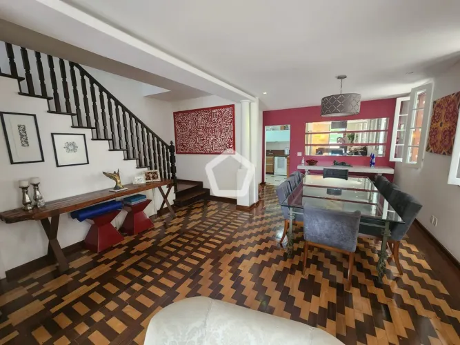 Casa em Jardim Botânico