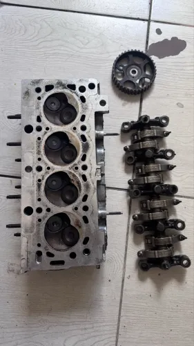 Cabeçote do Peugeot eCitroen C3, 1.5