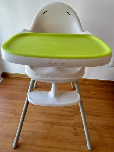 Cadeira de alimentação Safety 1st Jelly sem cinto - R$ 100