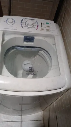 Vendo Máquina de Lavar Electrolux 8kg