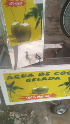 Carrinho de água de coco