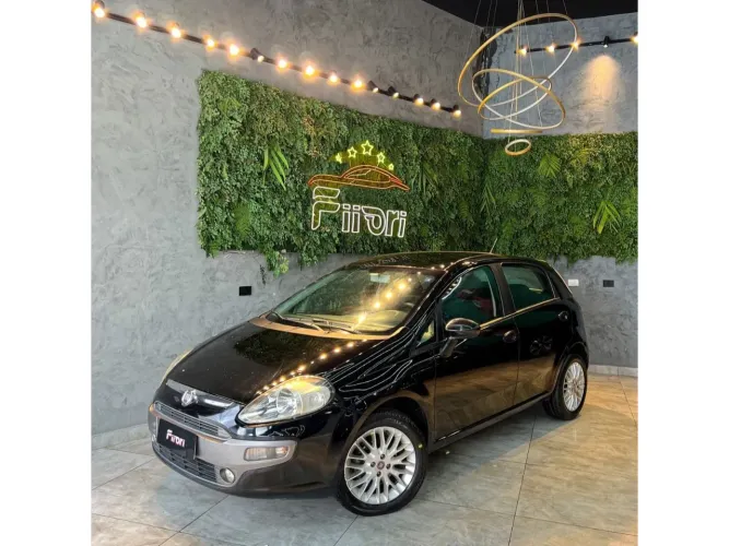Fiat Punto Essence 1.6 Flex 16V 5P 2013