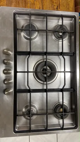 Fogão em aço inox, bem grande