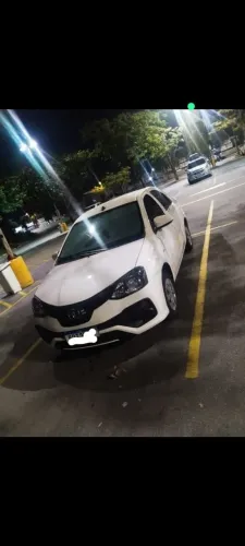 Toyota Etios X Sedan 1.5 Flex 16V 4P Aut. 2021