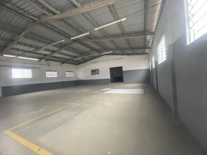 Galpão para alugar por R$ 9500.00, 600.00 m2 - CZERNIEWICZ - JARAGUA DO SUL/SC