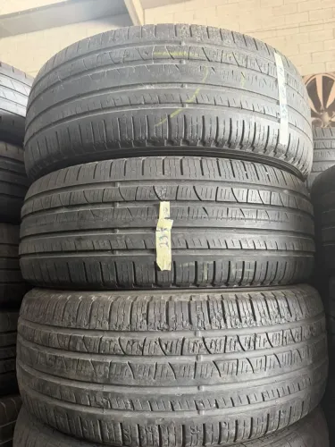 Pneus 235/60/18 marca Pirelli
