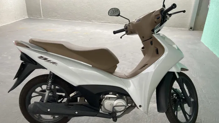 Moto biz125Ex 2026 poucos meses de uso 