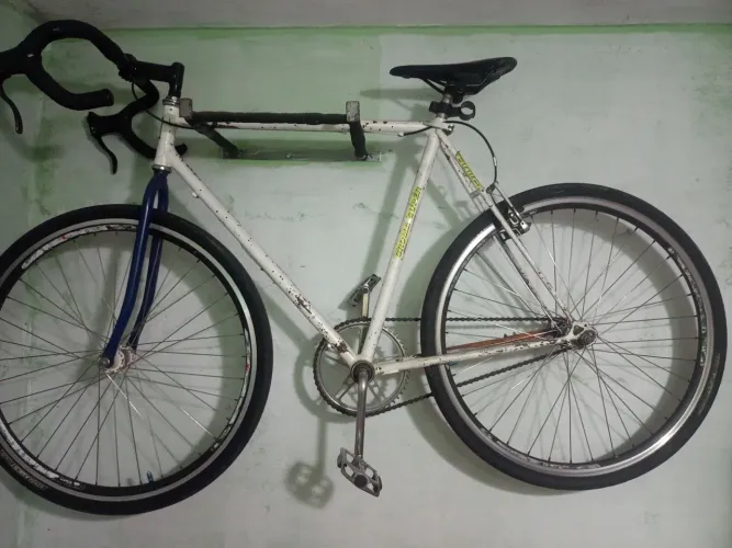Bicicleta relíquia magrela 