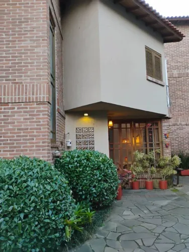 Casa em condomínio de 166m², 3 suítes 1 vaga do bairro Jardim Isabel