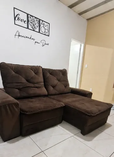 Sofa retrátil e reclinável marrom