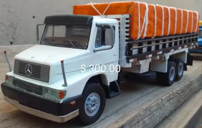 Replica caminhão Mercedes bens 1618