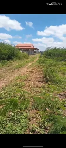 Vendo troco em Saveiro um lote próximo ao rio na vila catinguinha 10x30