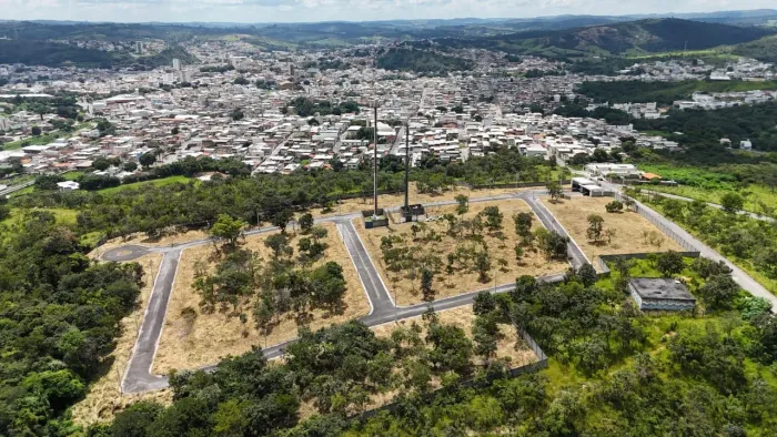 Lote de 360m² em Formiga