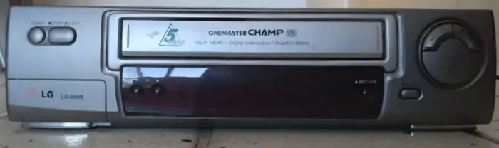 tocador e gravador de vhs cinemaster champ Ig (usado)