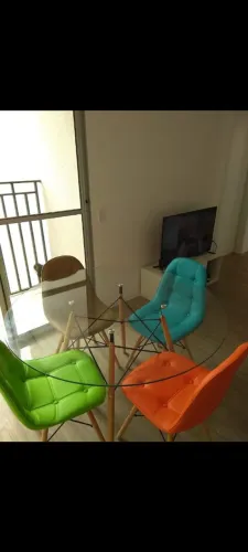 Conjunto mesa com cadeiras