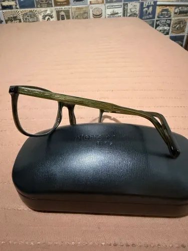 Armação pierre cardin 