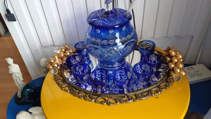 Poncheira cristal tchecolisvaquia tapidada